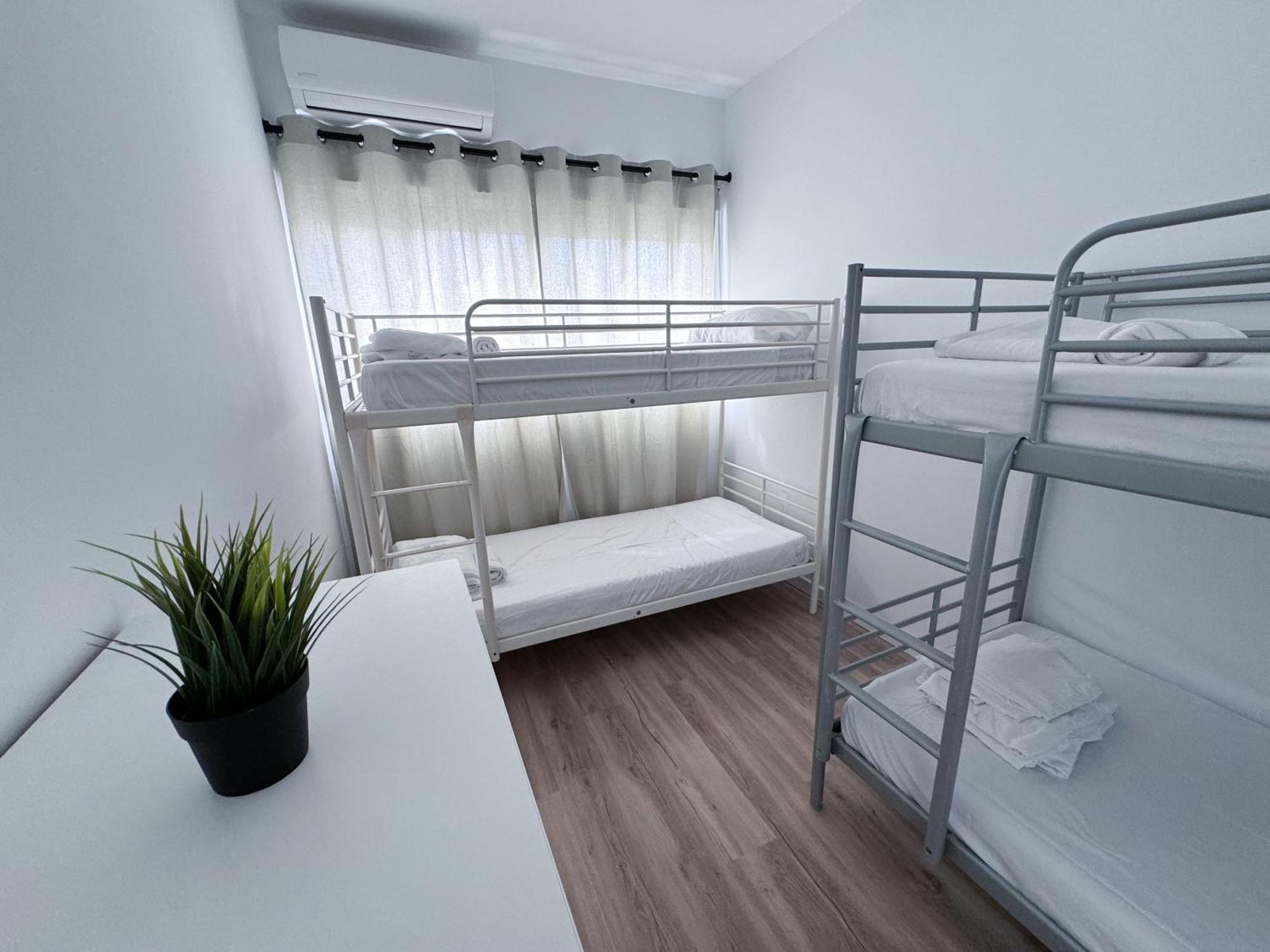 Muede Hostel Торремолінос Екстер'єр фото