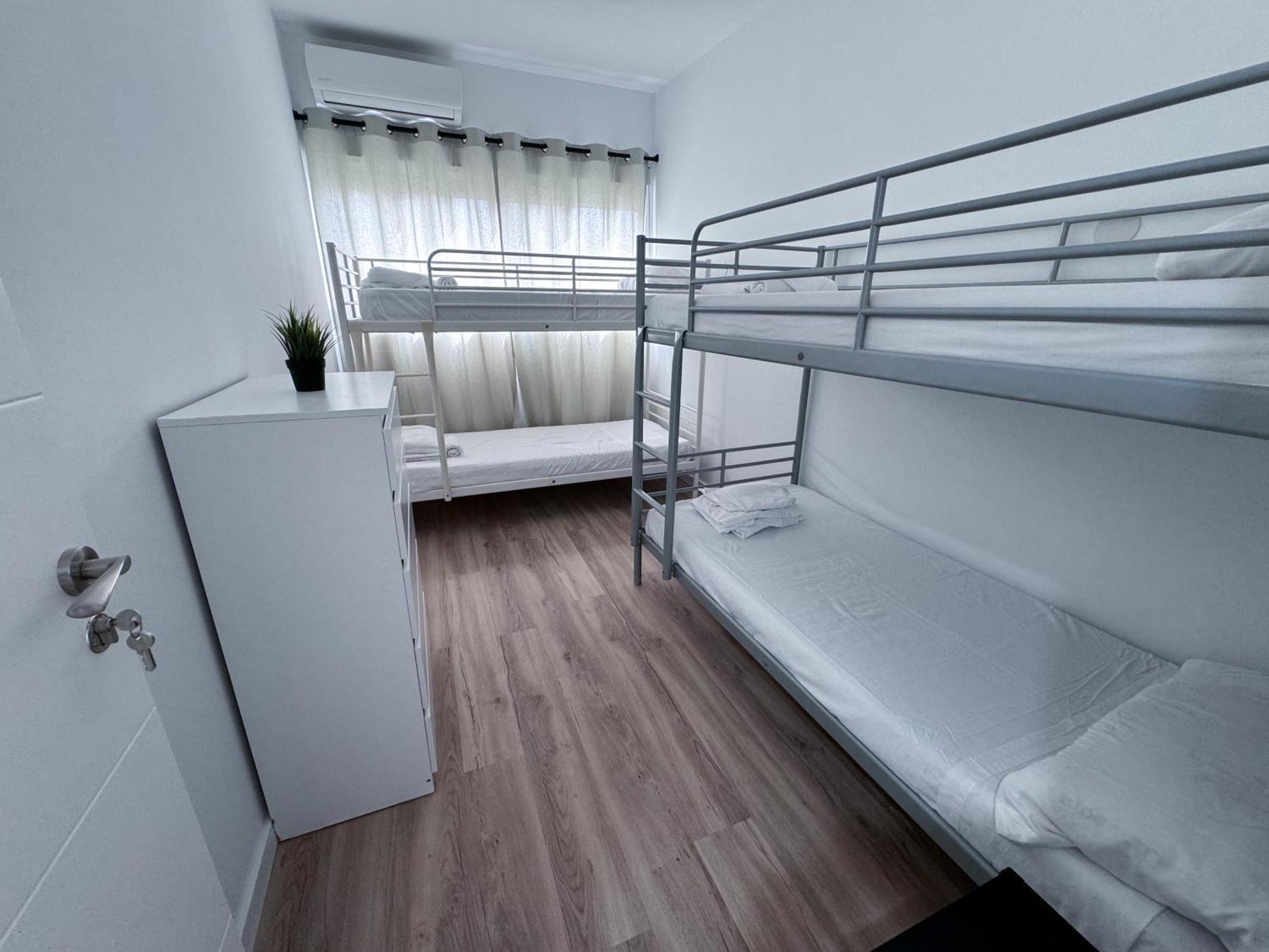 Muede Hostel Торремолінос Екстер'єр фото